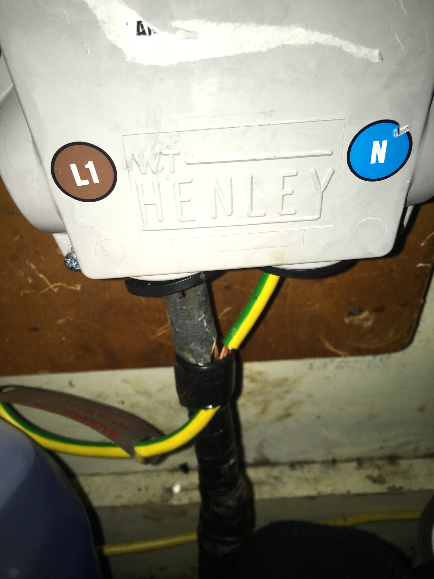 [ElectriciansForums.net] Which Earthing type is this?