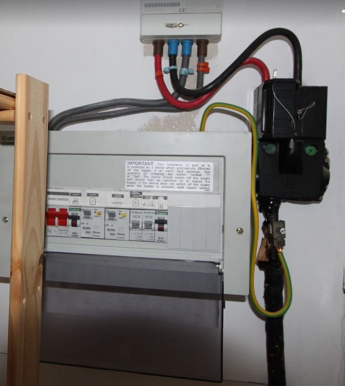 [ElectriciansForums.net] FIRST HOME - Help with new Consumer Unit