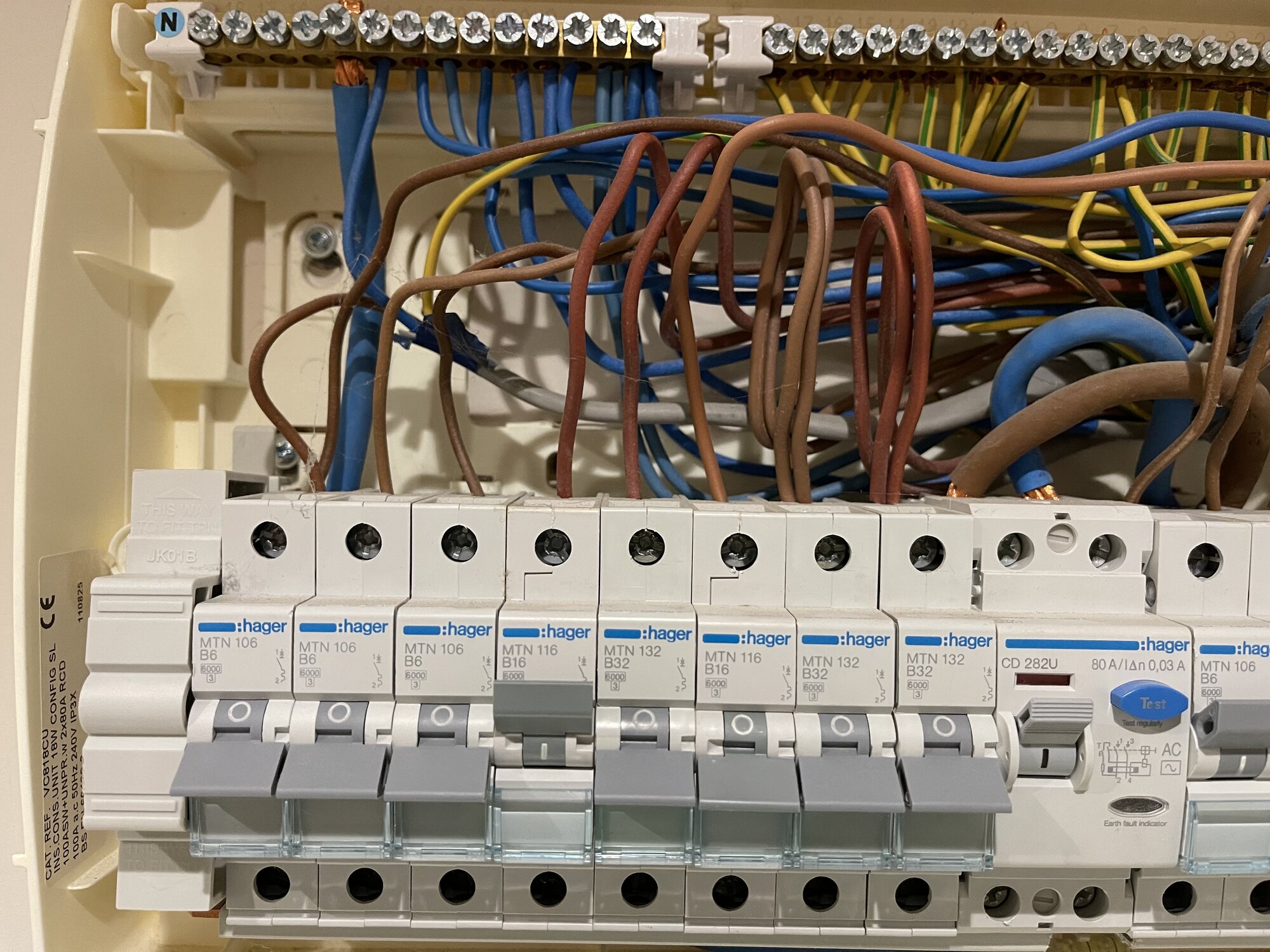 [ElectriciansForums.net] Dodgy trade pictures for your amusement! - 1 Million Views!