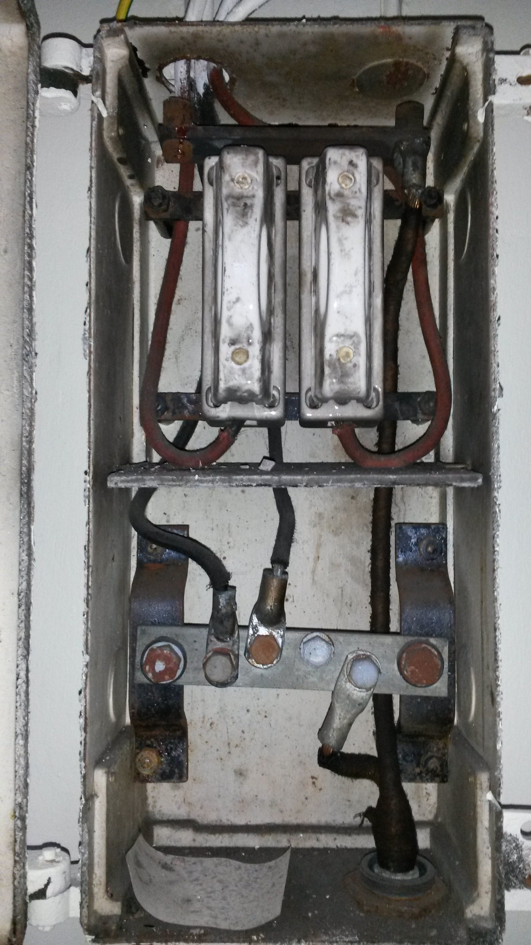 [ElectriciansForums.net] Very old cut out info