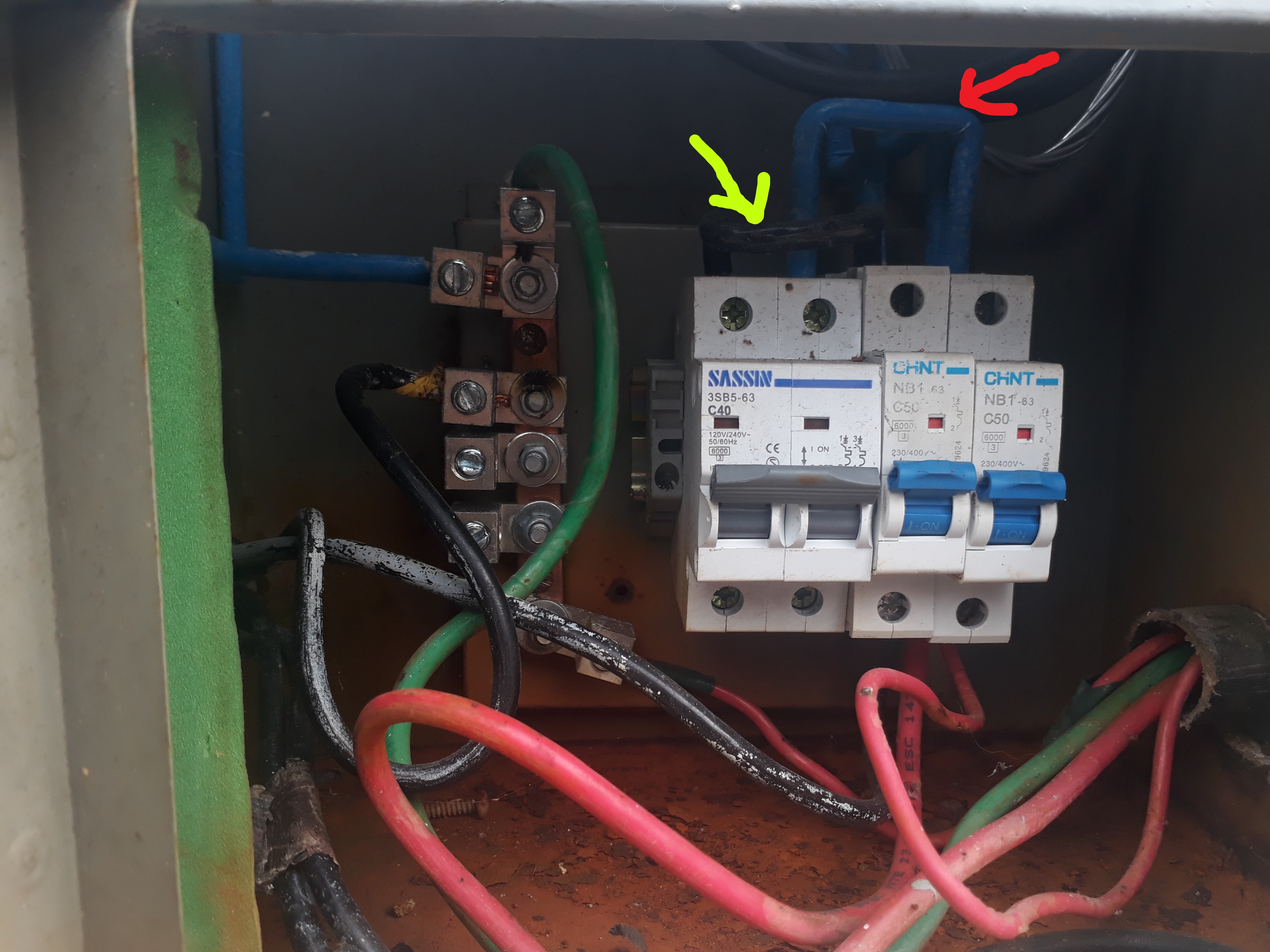 [ElectriciansForums.net] How to enable a 220V connection from the meter?