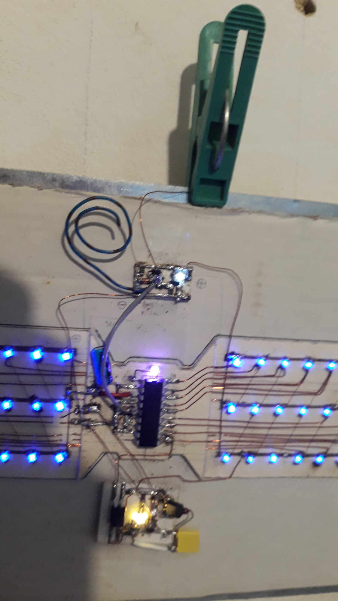 [ElectriciansForums.net] How to shield a live wire at 240V ?