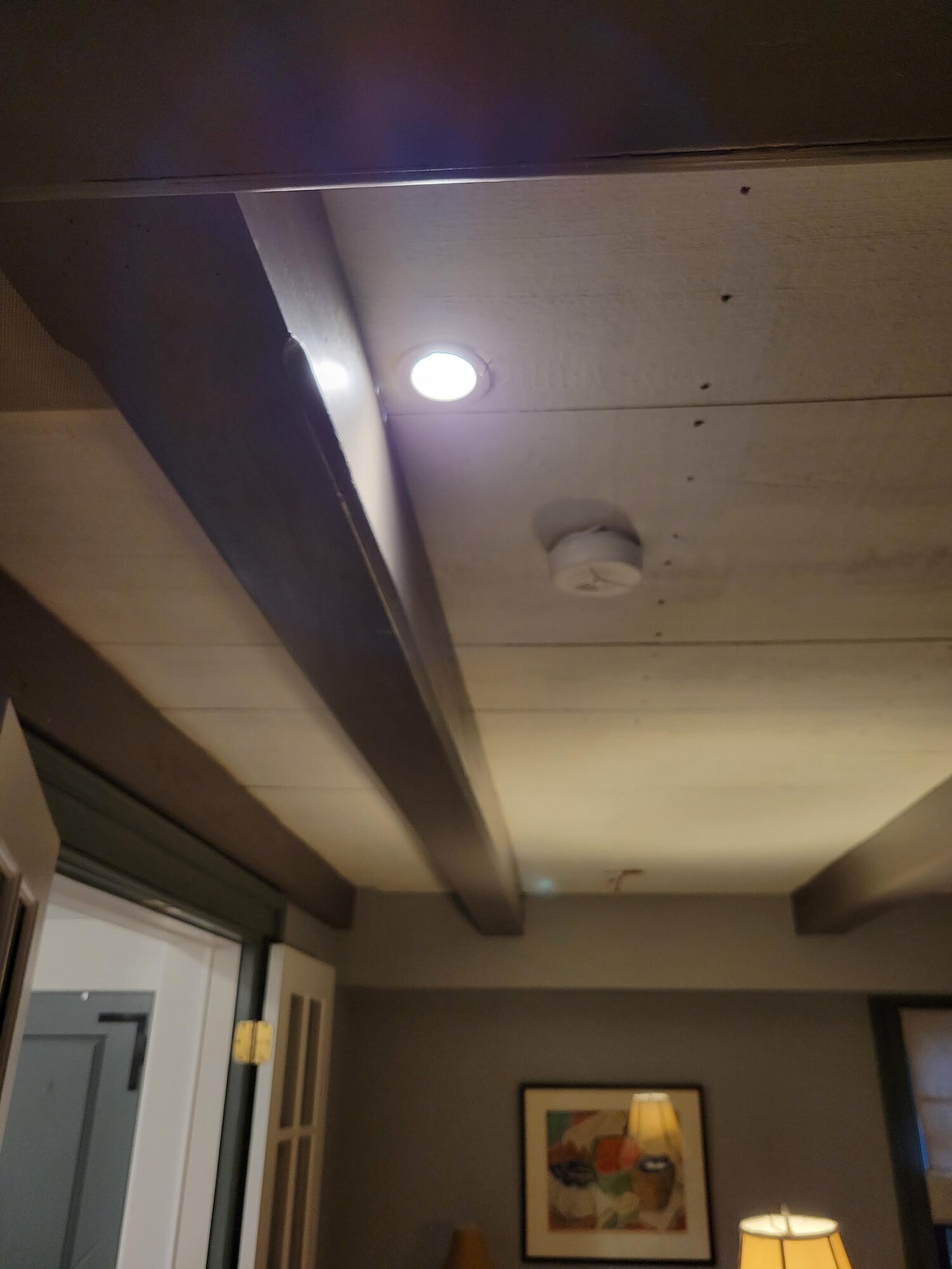 [ElectriciansForums.net] I have recessed lighting with only 2 wires, black and red, both hot