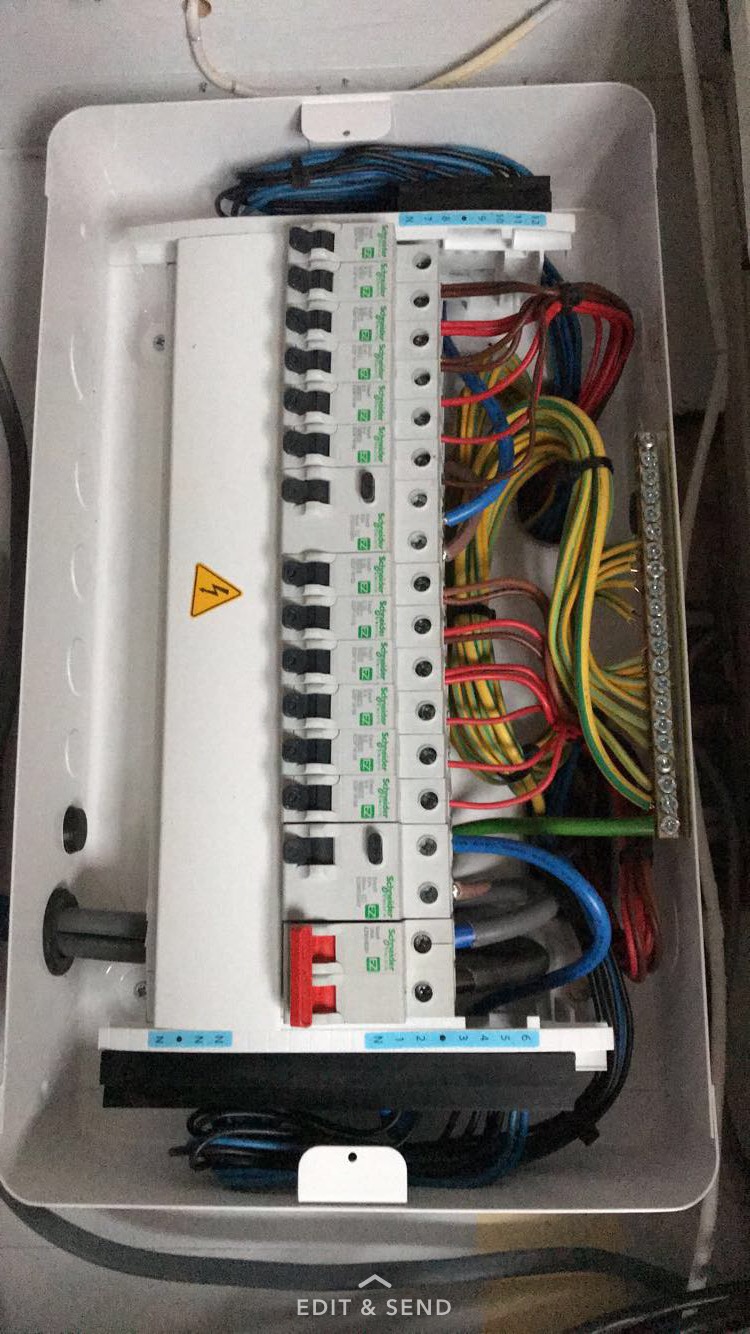 [ElectriciansForums.net] Call out to an Overloaded board