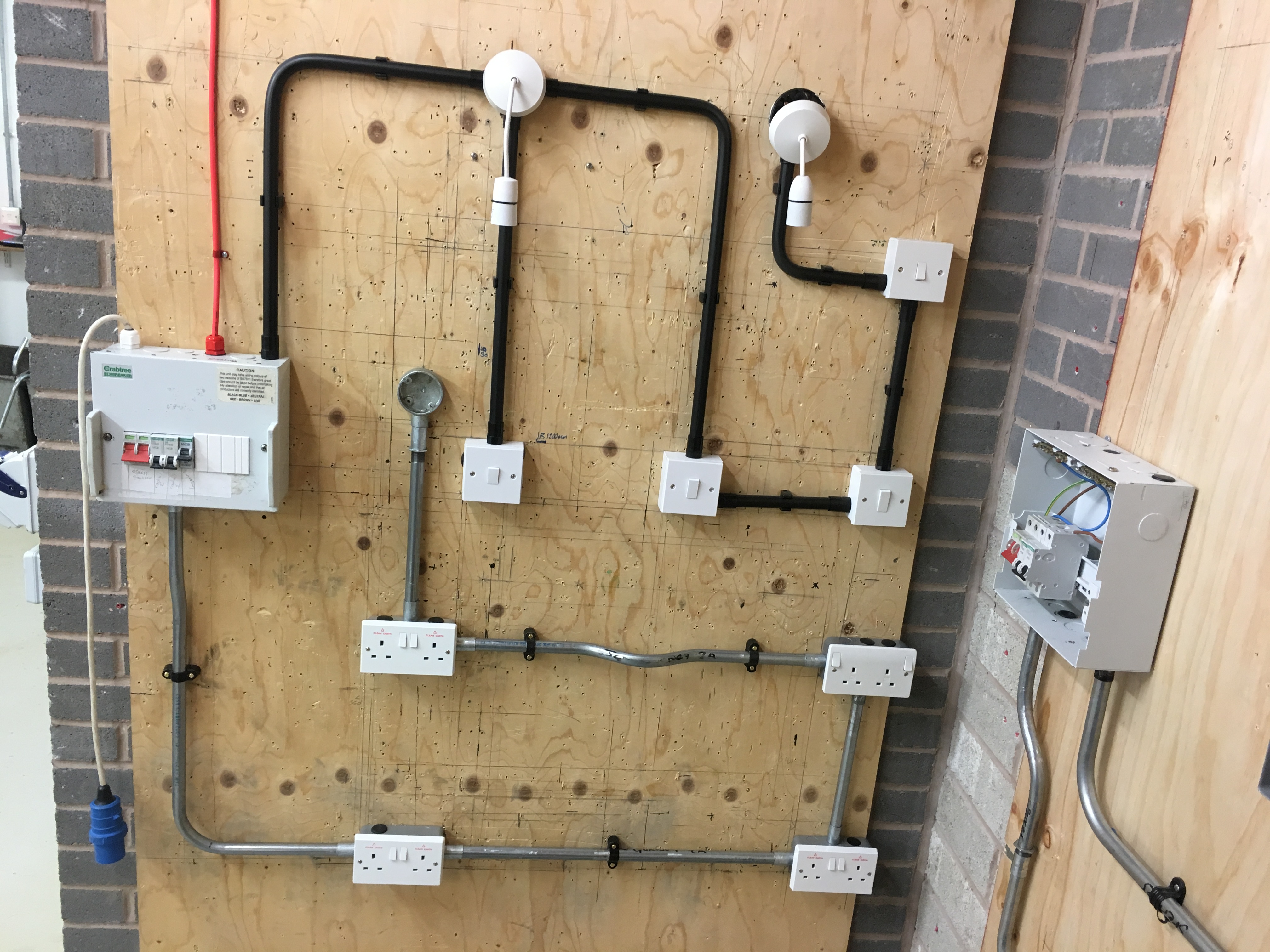 [ElectriciansForums.net] Trainees, Show Us Your Installs