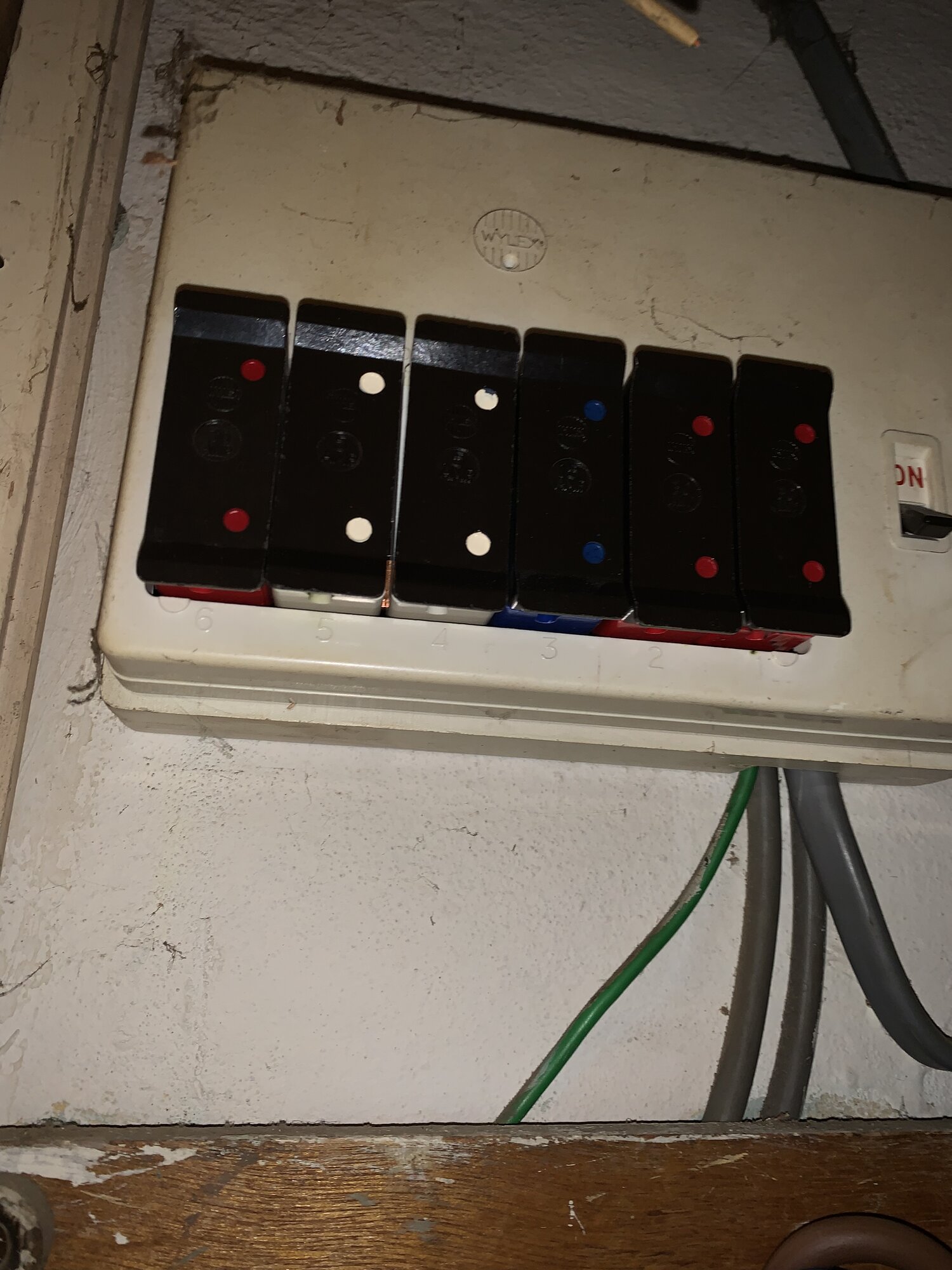 [ElectriciansForums.net] Relocation of consumer unit