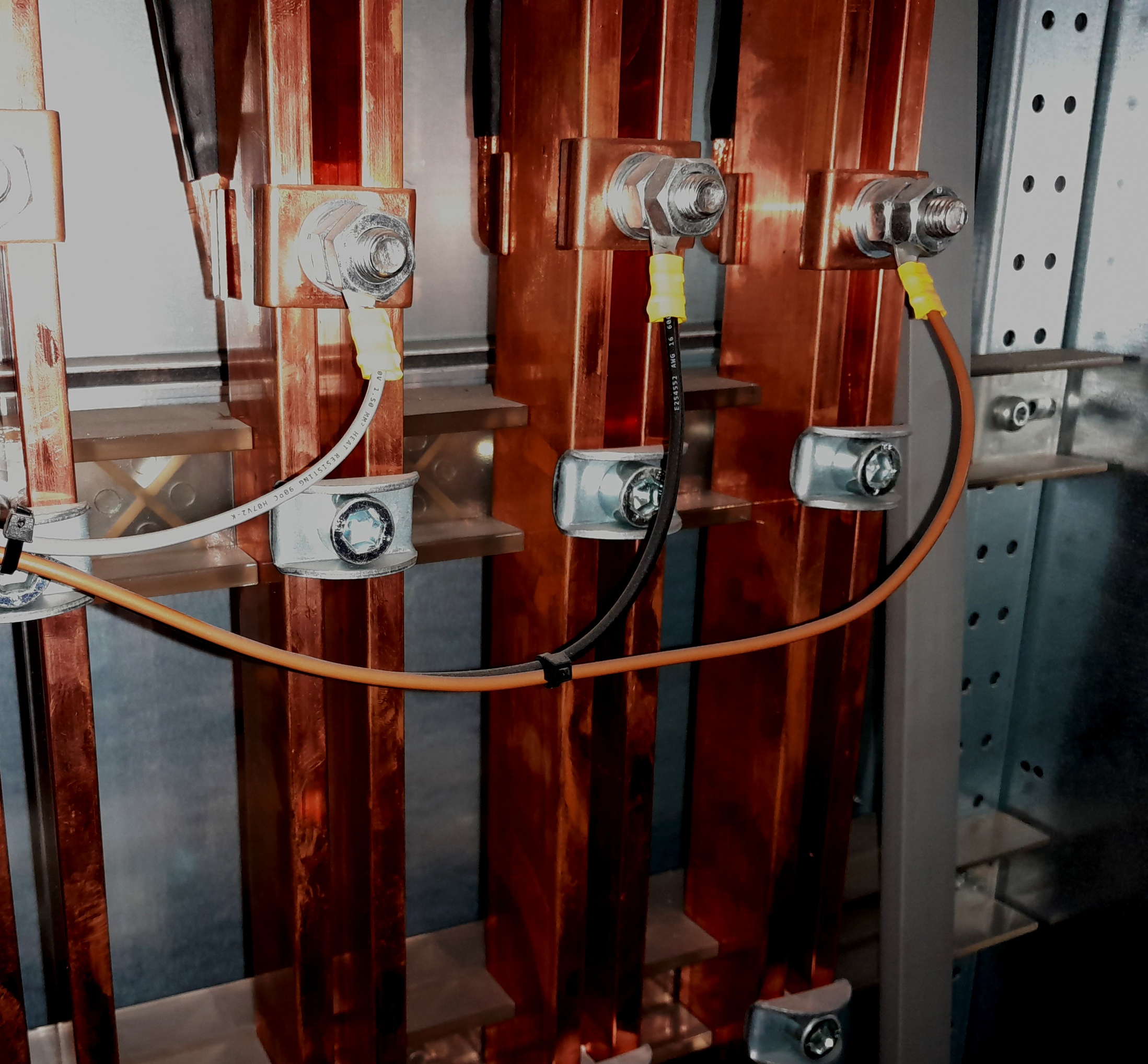 [ElectriciansForums.net] Fusing downstream with very short cable length