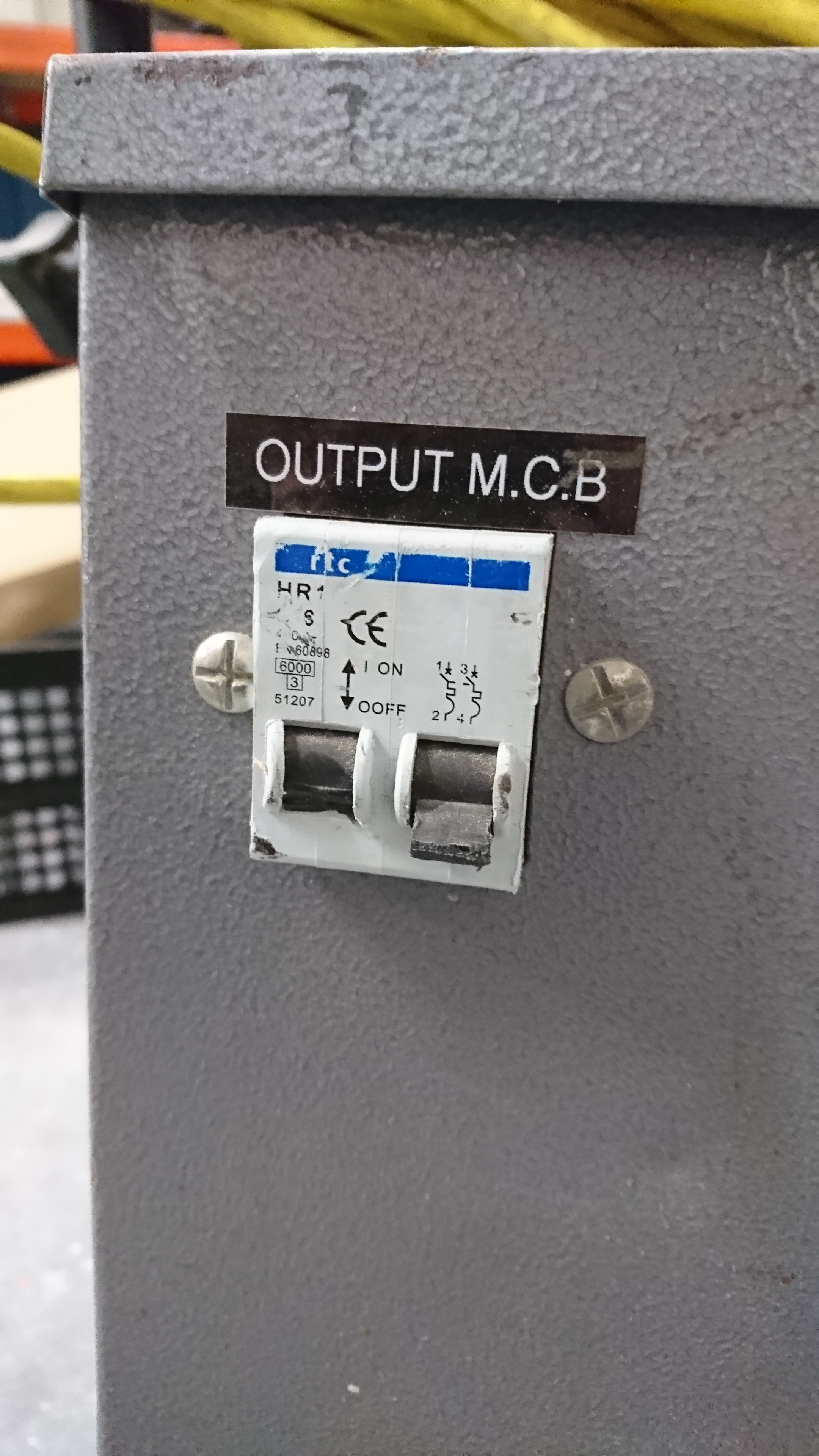 [ElectriciansForums.net] Trying to locate a RTC Dual Breaker