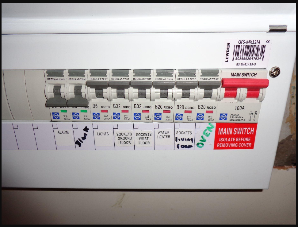 [ElectriciansForums.net] Is This Installation Wired Correctly?