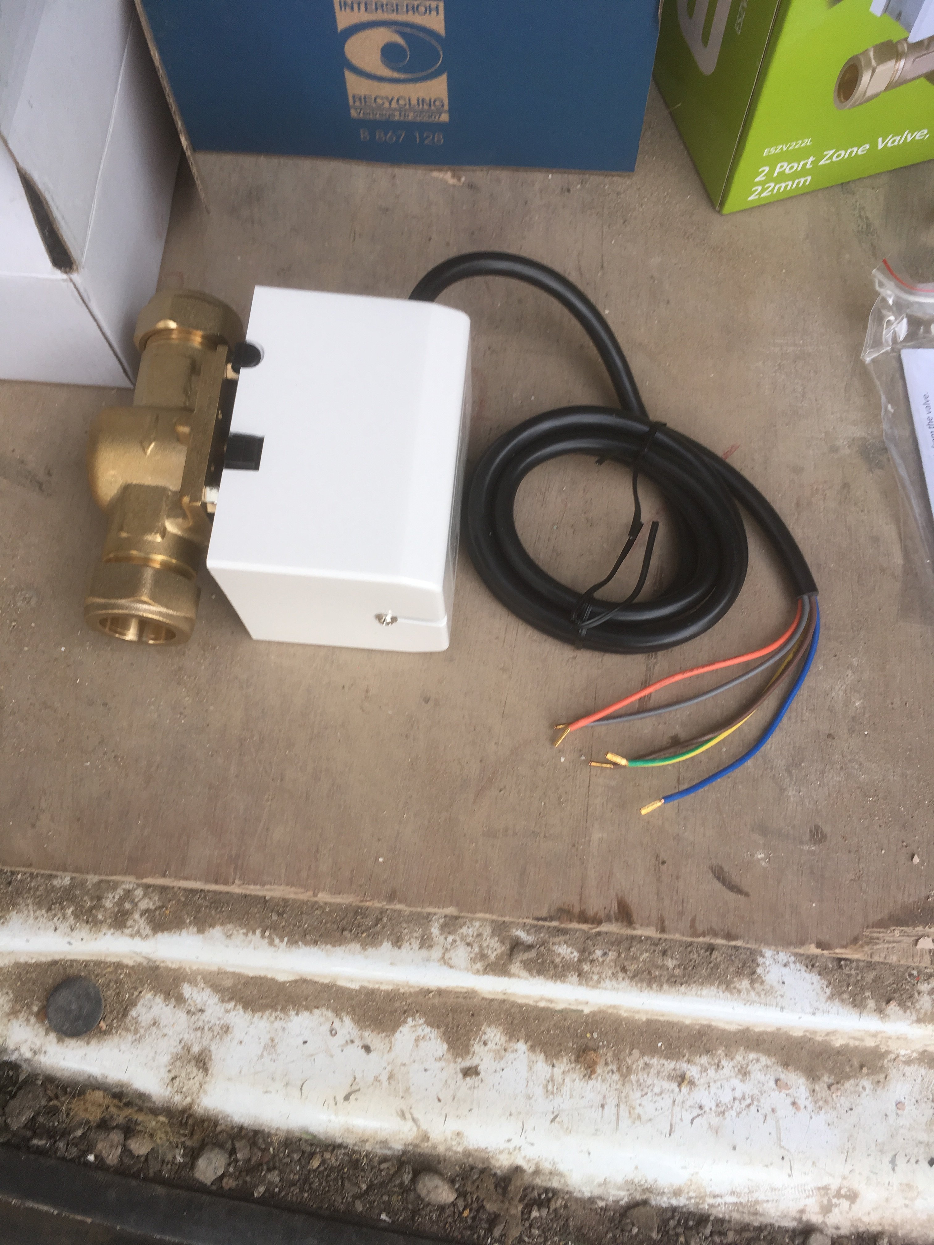 [ElectriciansForums.net] Vaillant Home Combi 35