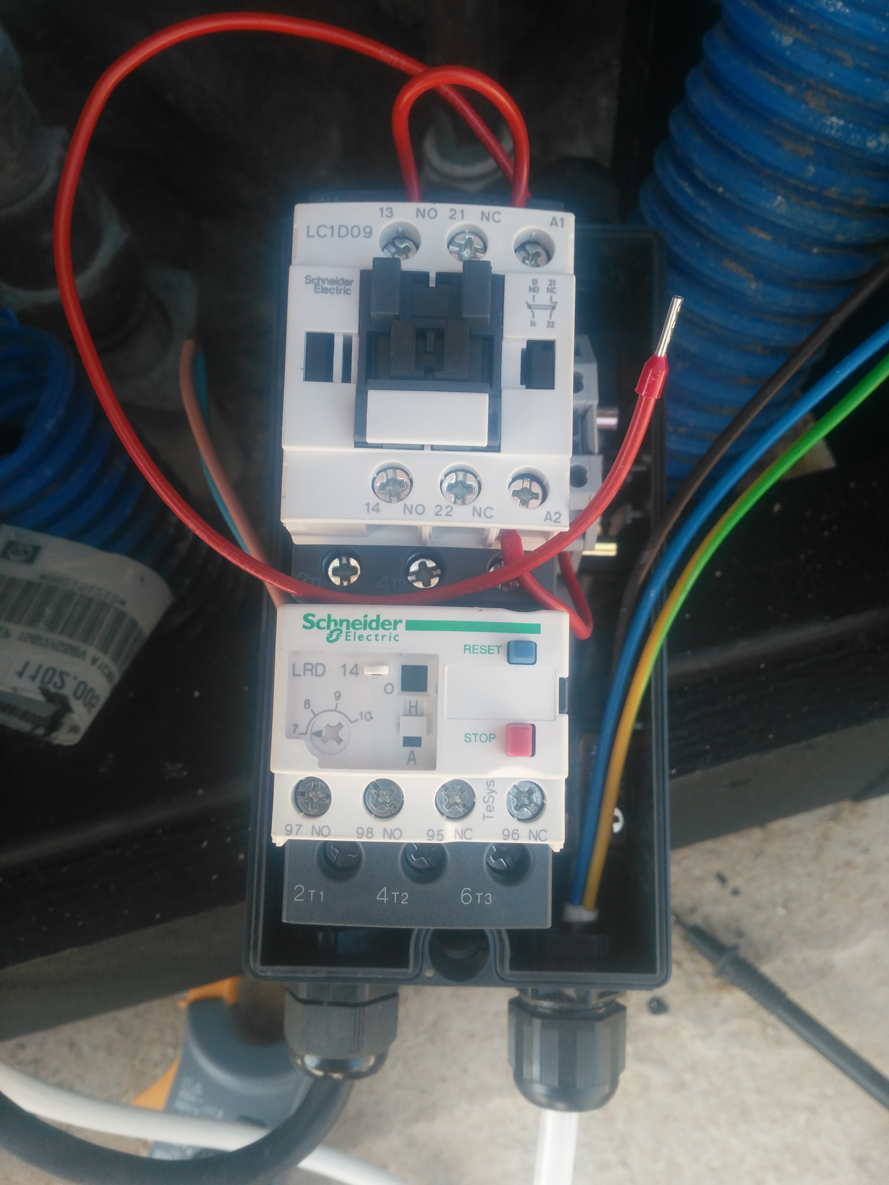 [ElectriciansForums.net] Contactor/overload wiring help pls...