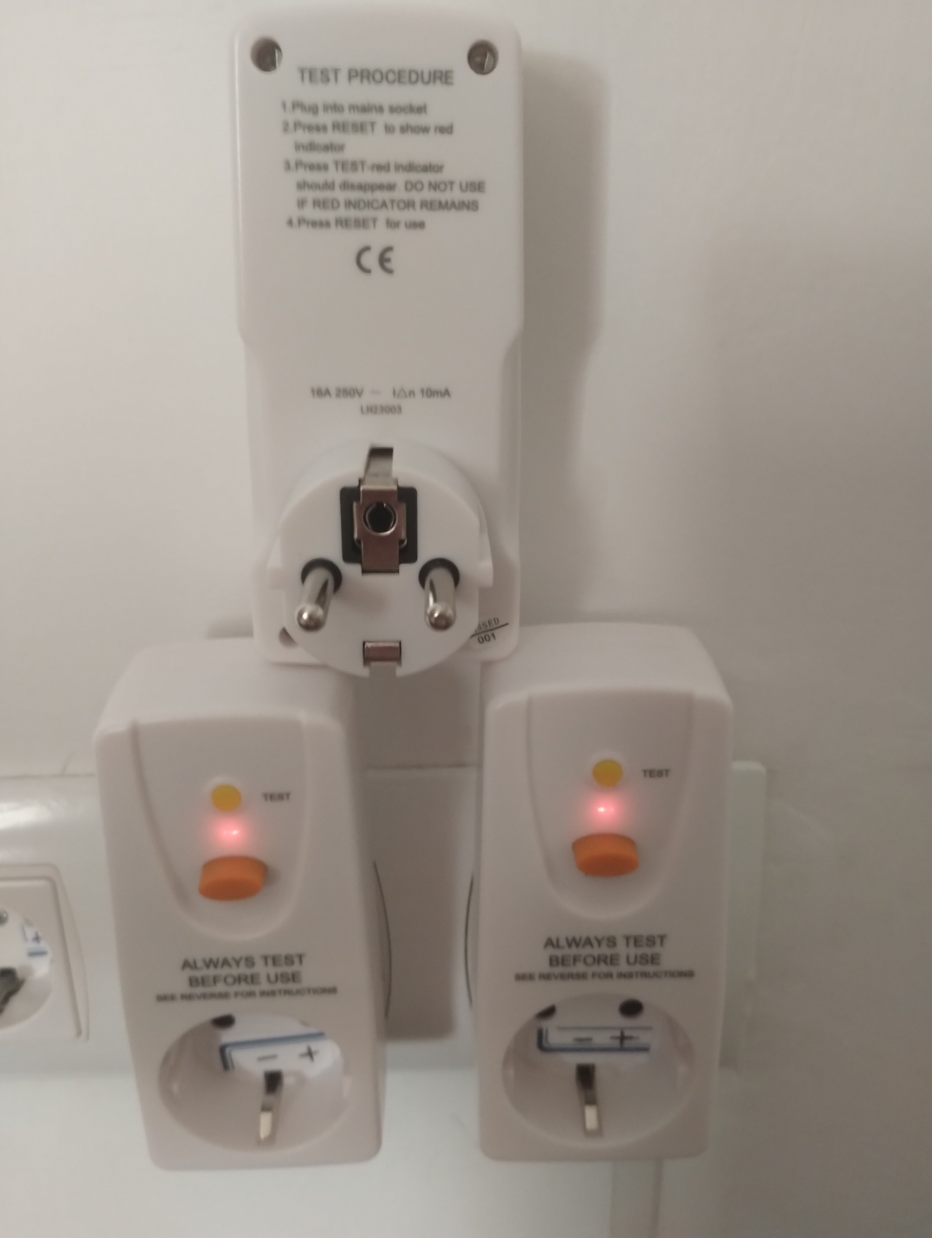 [ElectriciansForums.net] What are the dangers associated with wiring earth to neutral in the consumer unit, due to no earth existing in my apartment?