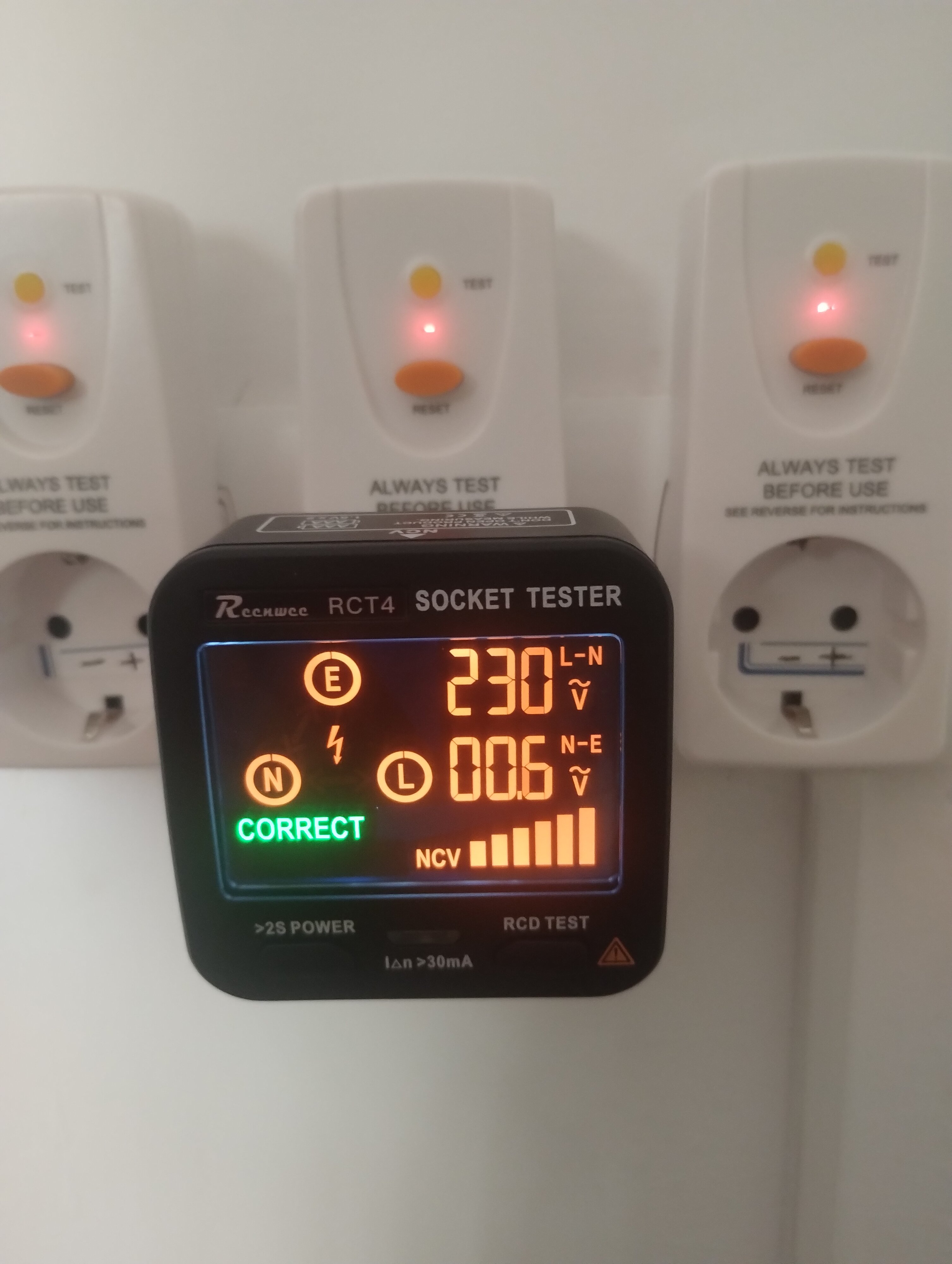 [ElectriciansForums.net] What are the dangers associated with wiring earth to neutral in the consumer unit, due to no earth existing in my apartment?