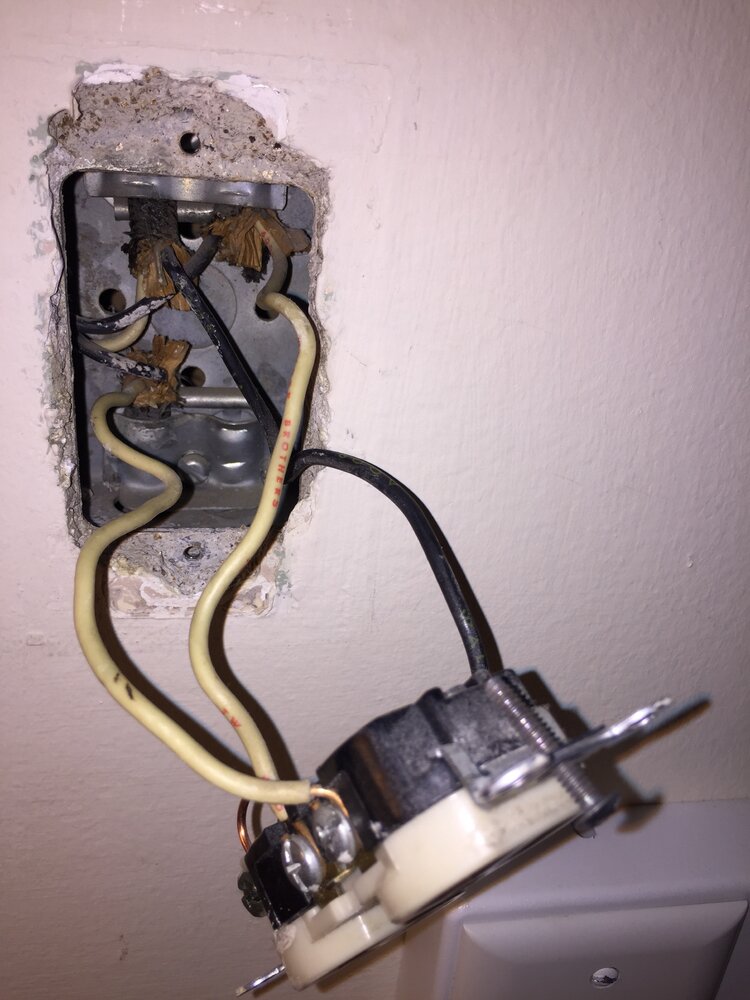 [ElectriciansForums.net] ungrounded switched outlet with three 2-wire cables coming into it -- make GFCI