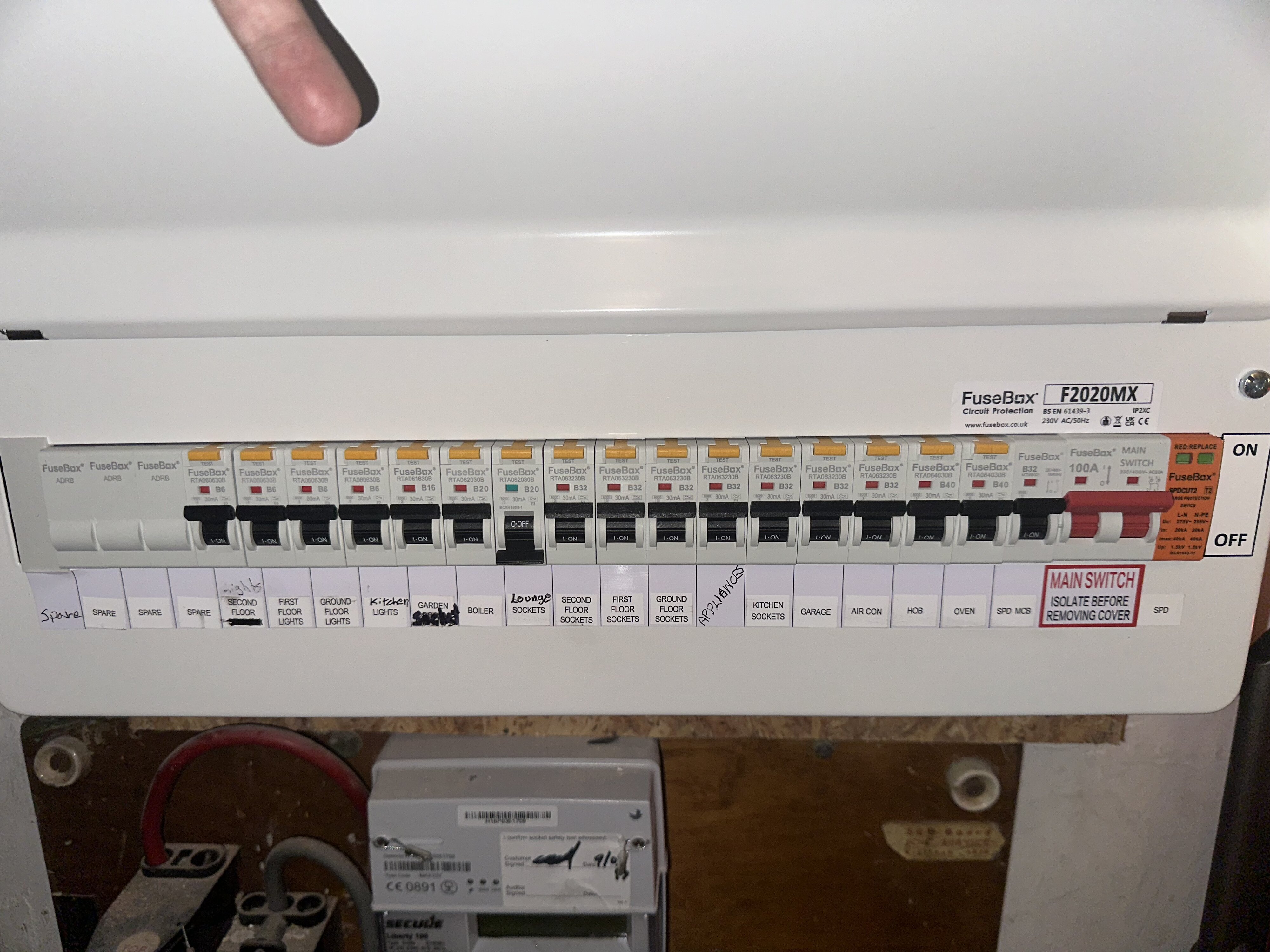 [ElectriciansForums.net] Advice on Burnt out wall socket