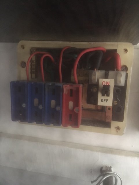 [ElectriciansForums.net] Old flat with two CU's