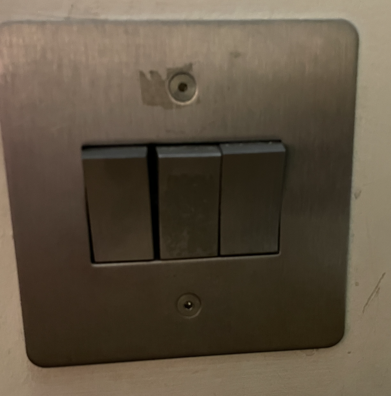 [ElectriciansForums.net] Can anyone ID this switch type?