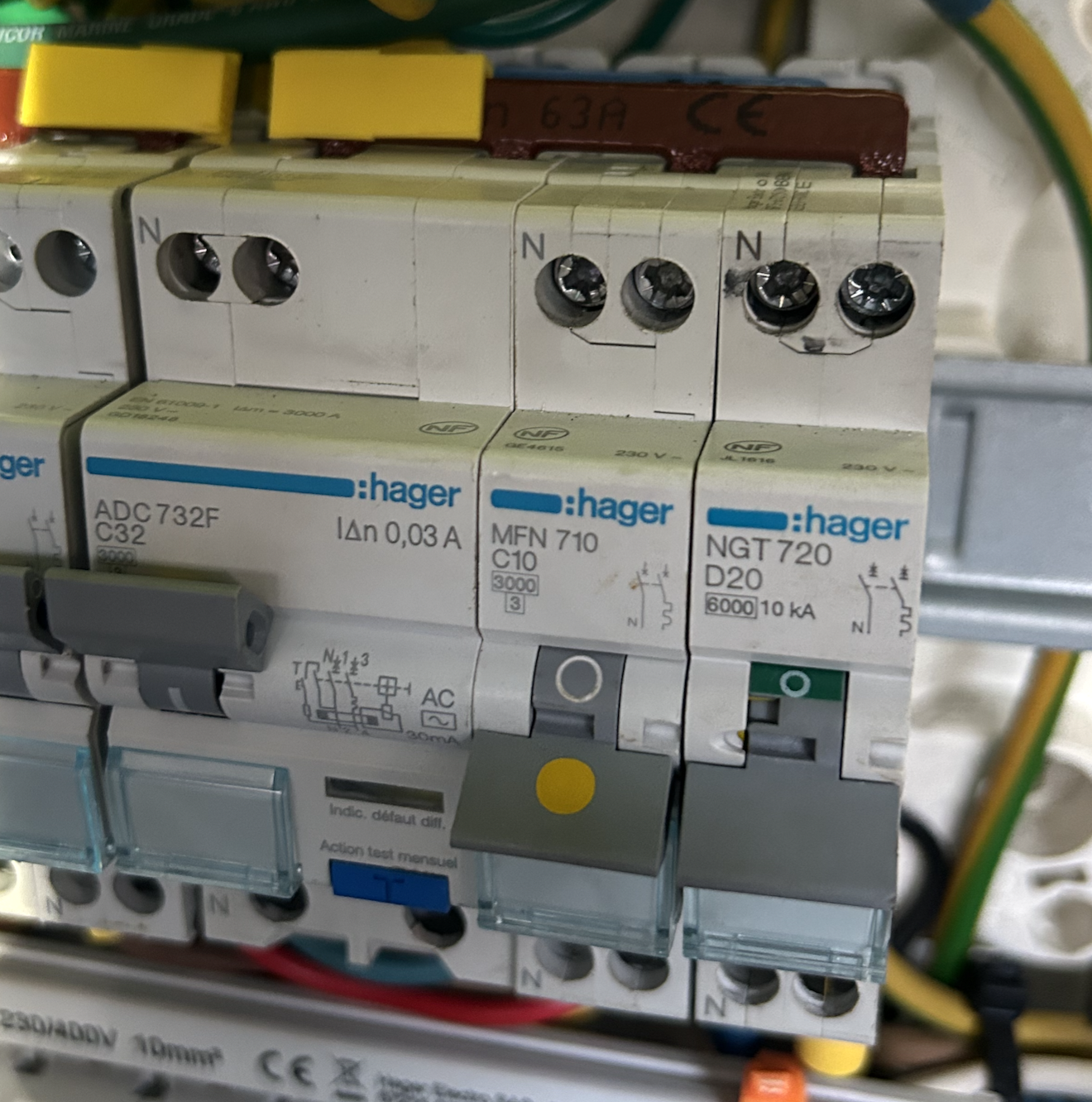 [ElectriciansForums.net] RCBO wiring direction?