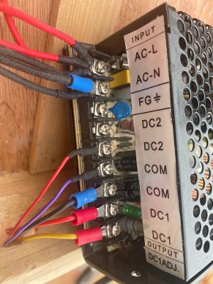 [ElectriciansForums.net] Help wiring 5v power supply