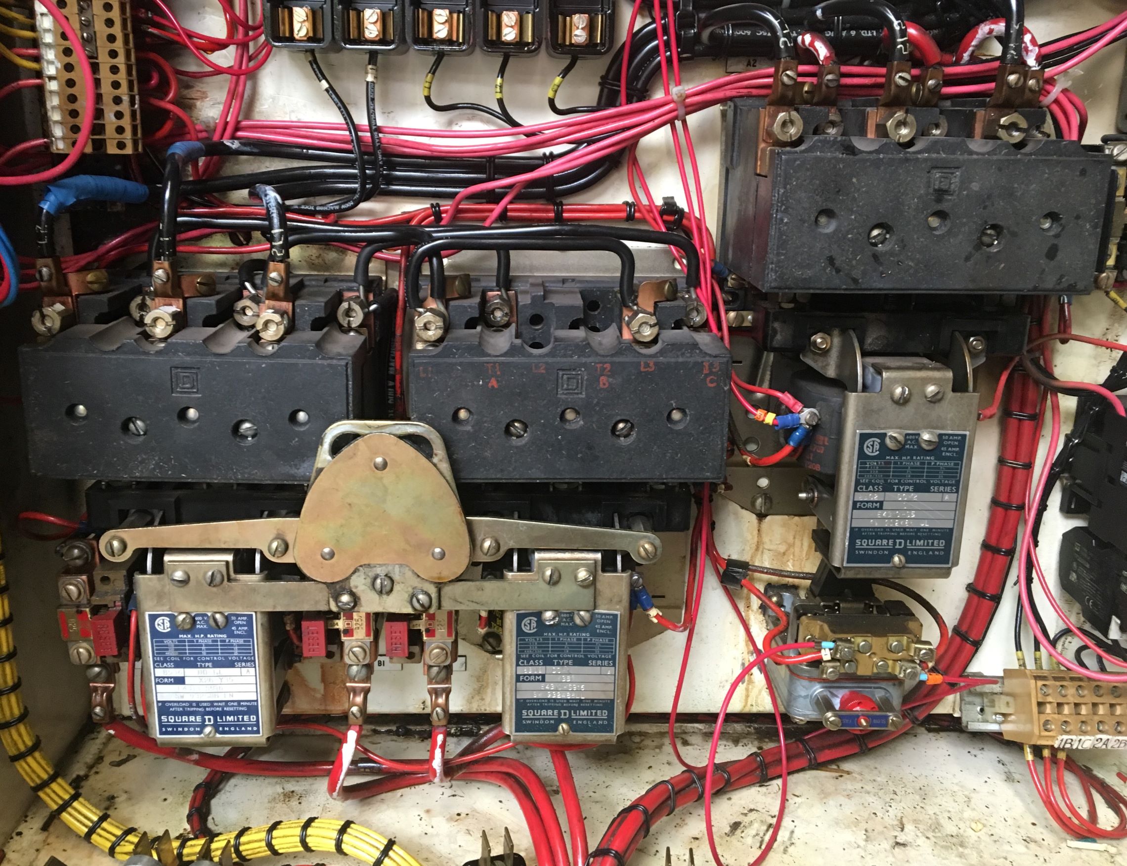 contactors.JPG