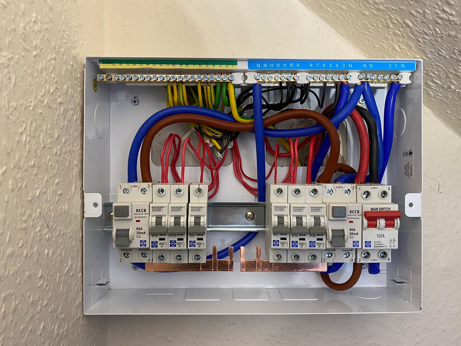 Dual-RCD-consumer-unit.jpg