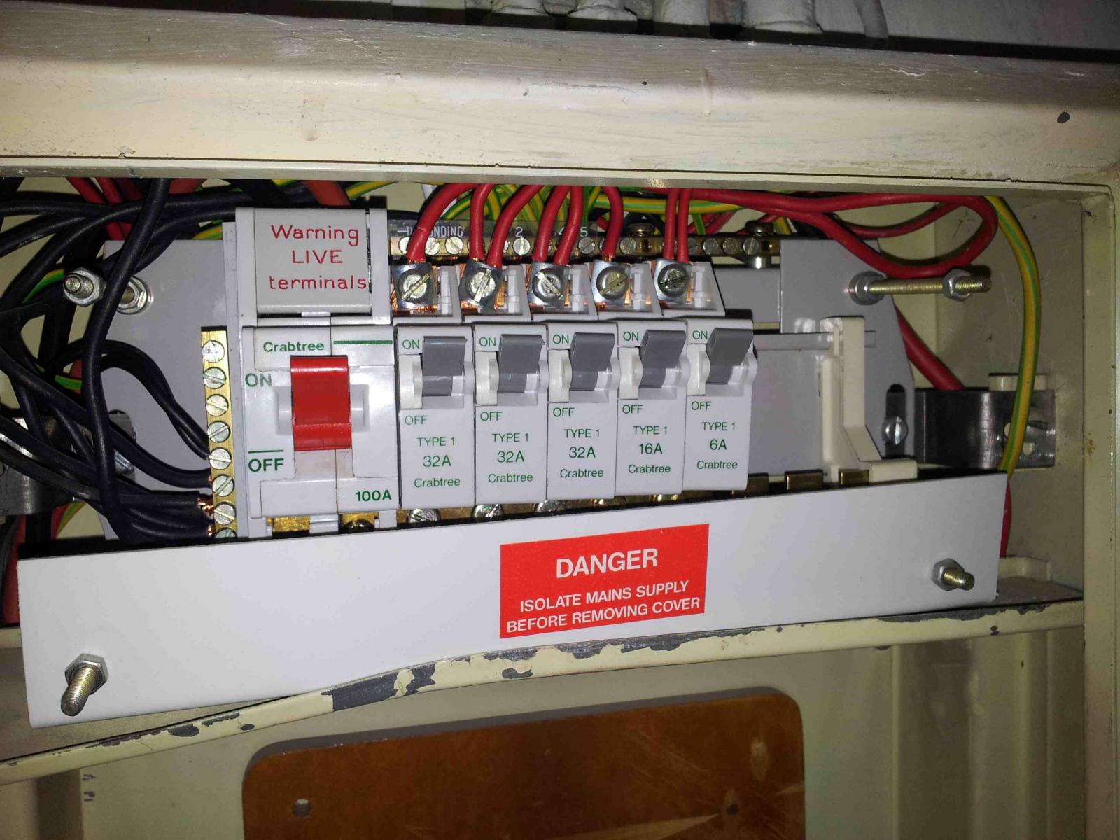 farah fuse board.jpg