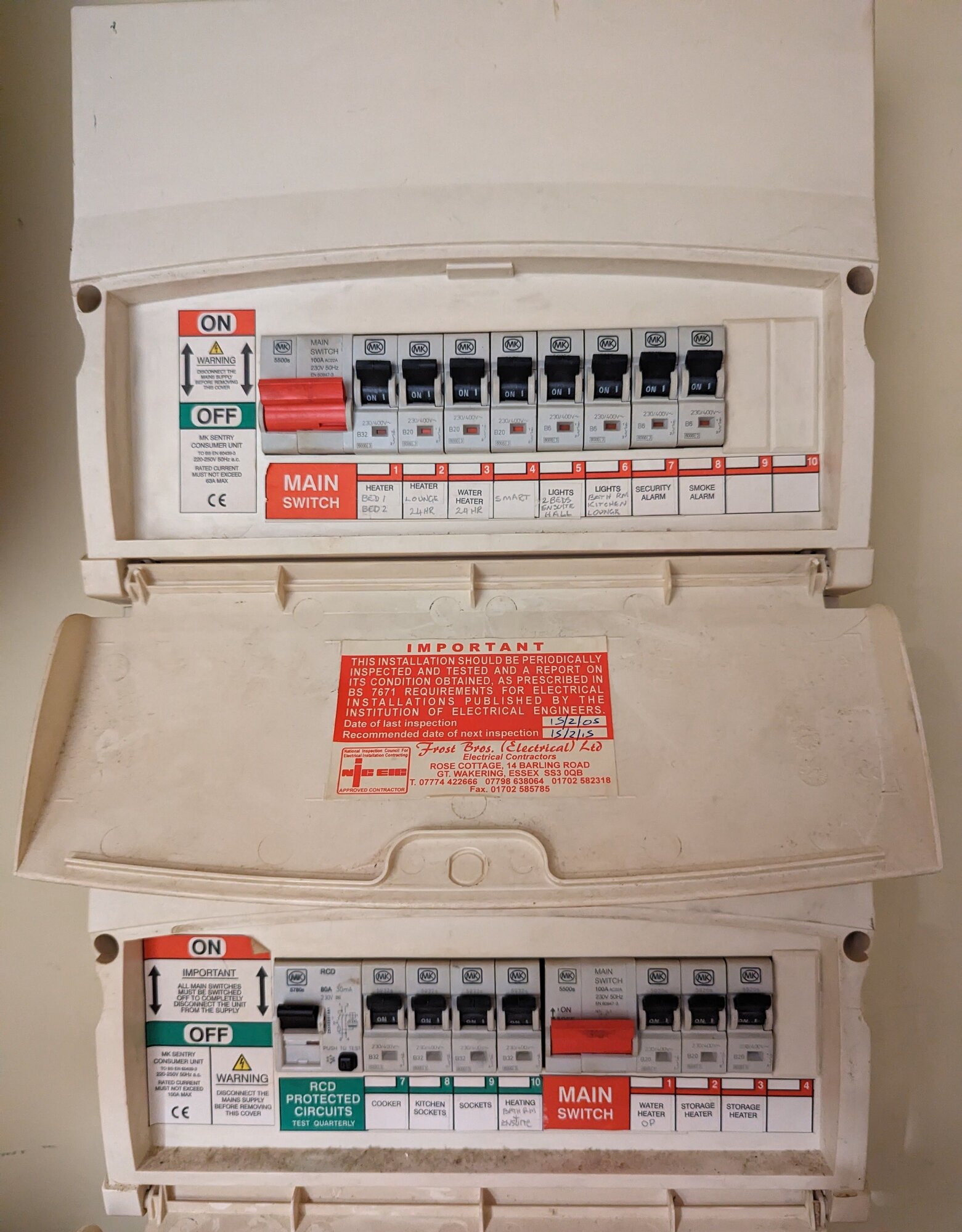 fuse-board-jpg-electricians-forums-electrical-safety-advice-talk