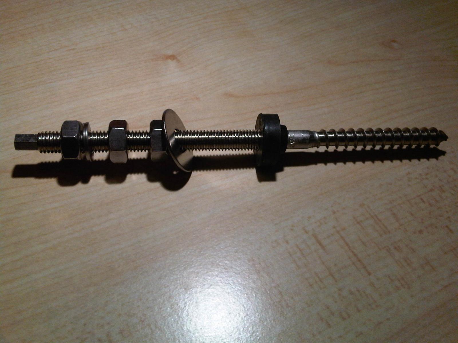 Hangerbolt 2.jpg