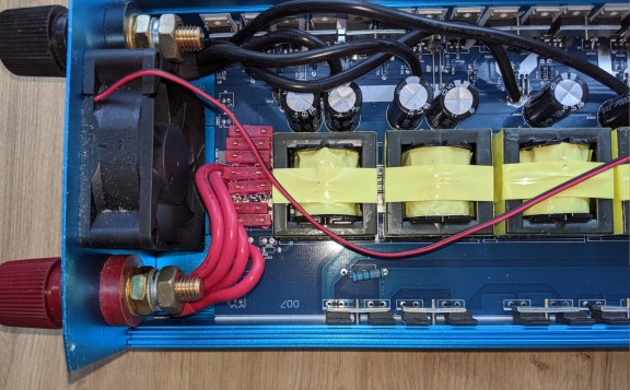 Inside 3Kw Inverter.jpg