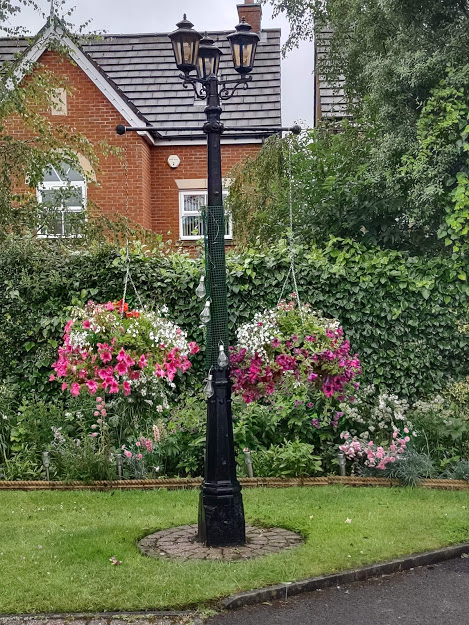 Lampost.jpg