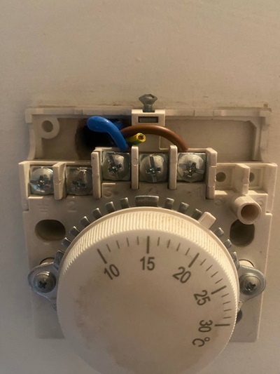 old thermostat.jpg