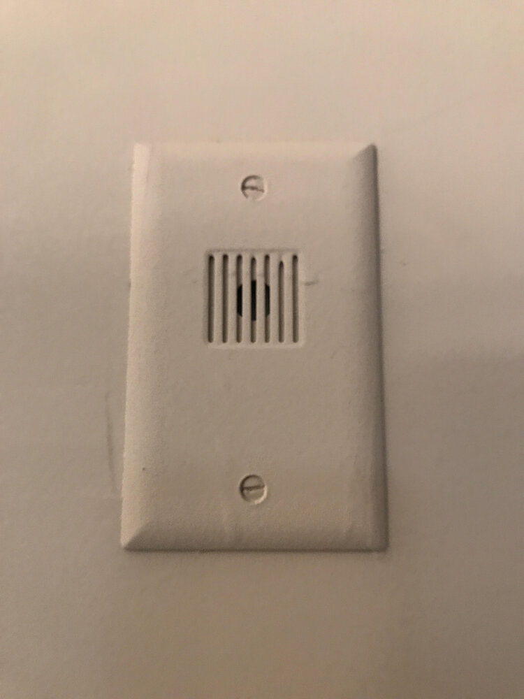 outlet.jpg