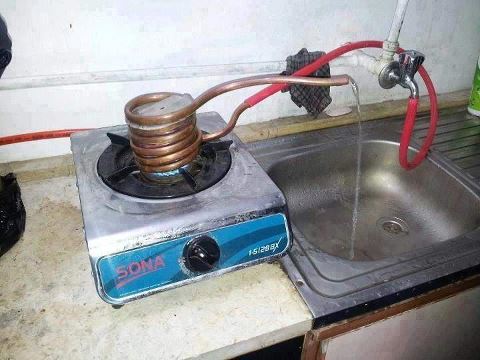 Pakistani-Rock-Invent-Shortest-and-Easy-water-boiler-burner-funny-way-to-get-hot-water.jpg