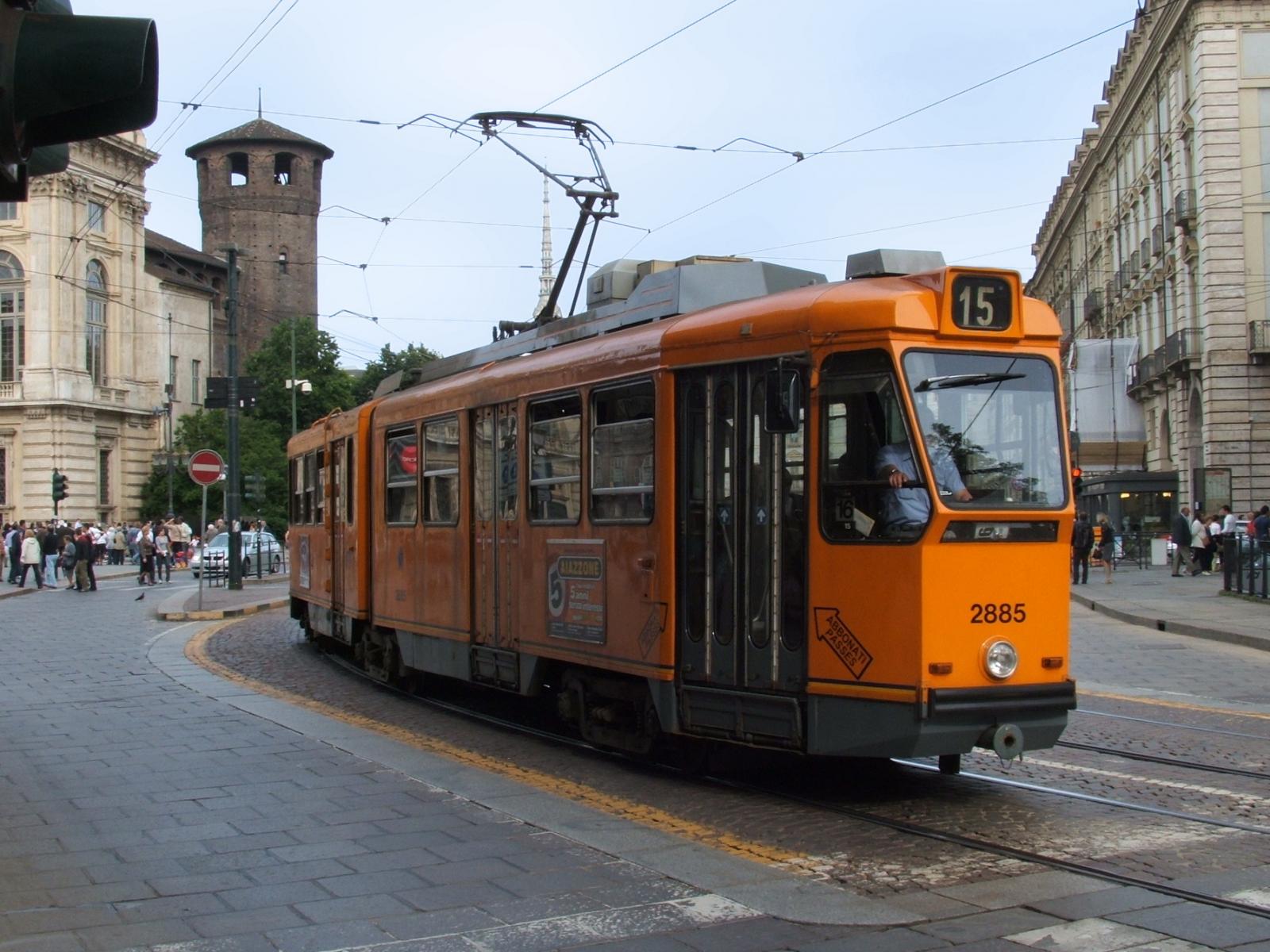 Torino_tram_2885.jpg